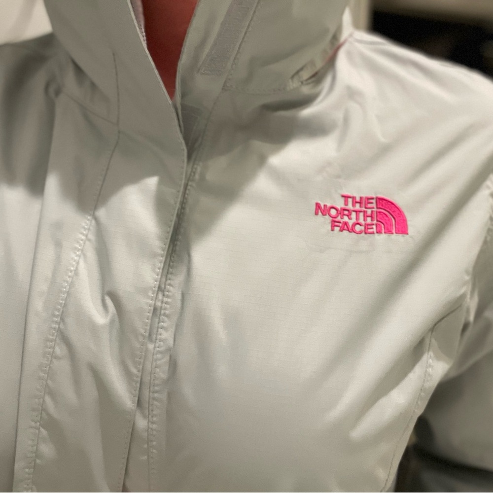 The North Face Pink Grey Ribbon Resolve Jacket Women's - Picture 13 of 15